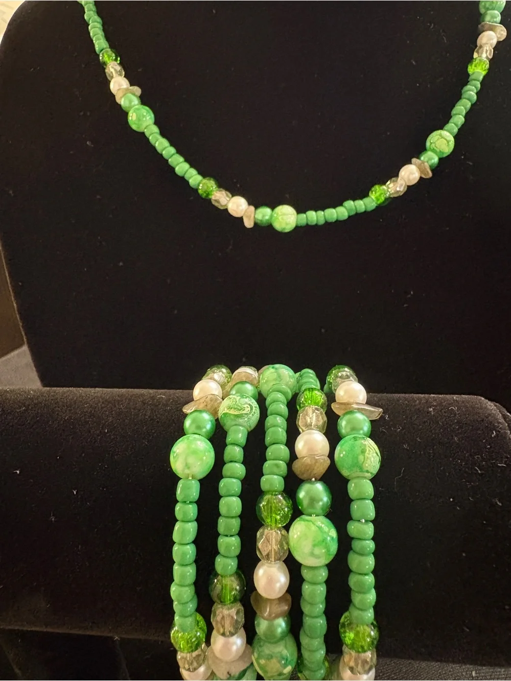 Green Beaded Necklace and Bracelet Set - Women Jewelry